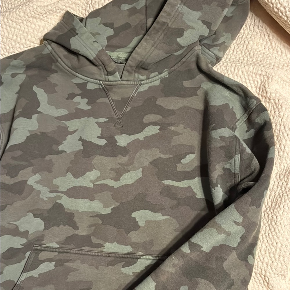 lululemon athletica Green Camouflage Sweater
